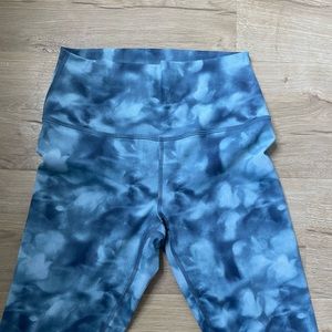 YOGALICIOUS blue leggings